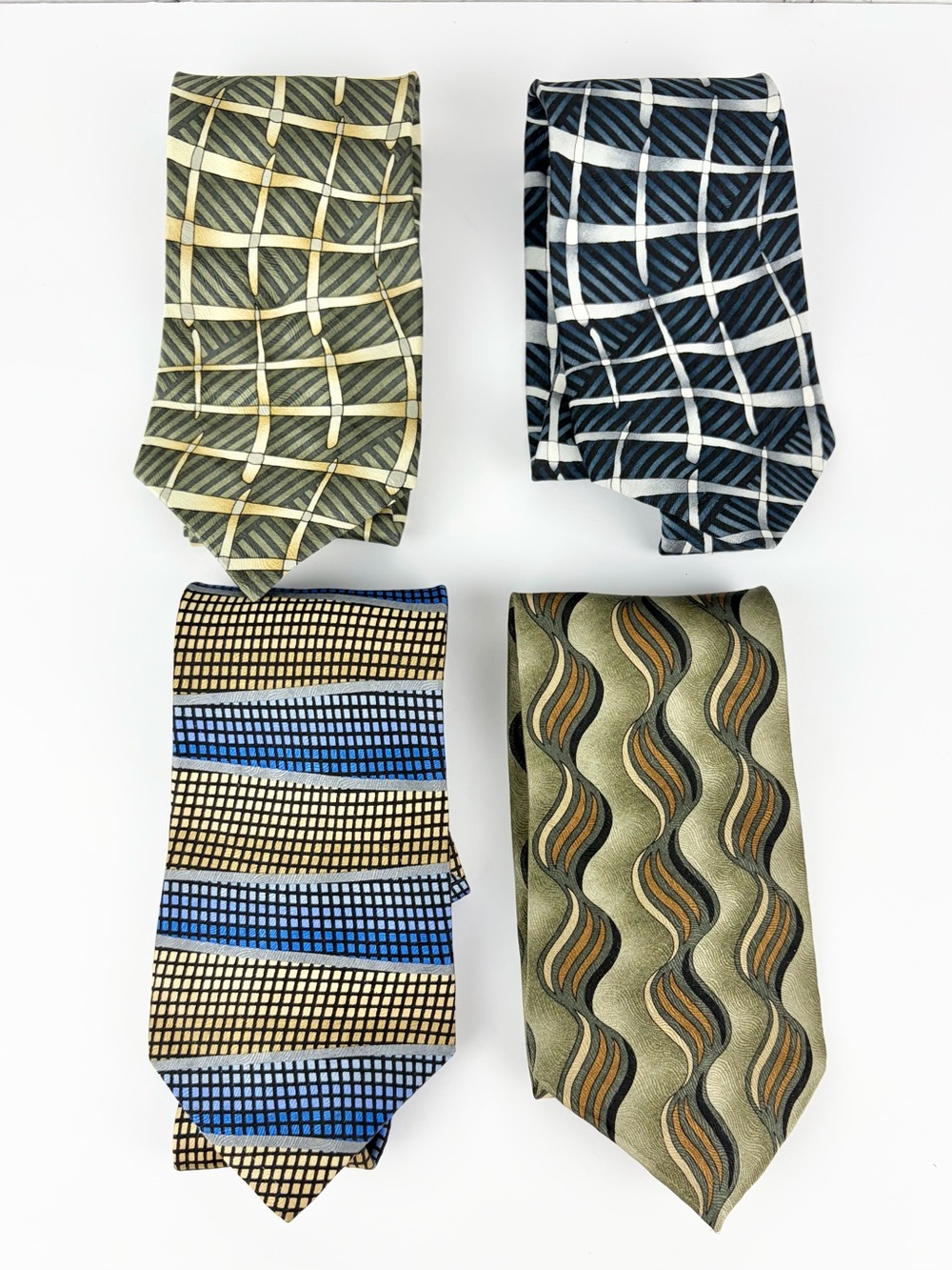 Ziggurat Set of 4 Abstract Geometric Print 100% Silk Mens Neck Tie Vintage